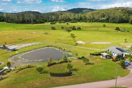 The Sanctuary - Family Retreat - Noosa Hinterland Villa North Arm Bagian luar foto